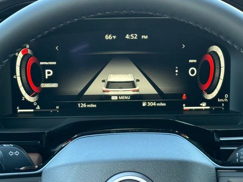 New 2026 Nissan Pathfinder Platinum image 18