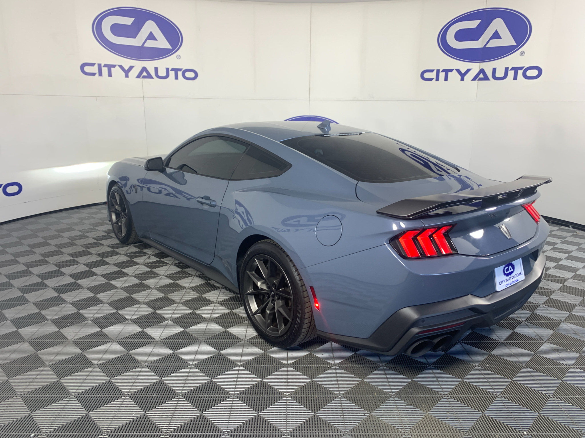 Used 2024 Ford Mustang Dark Horse RWD image 5