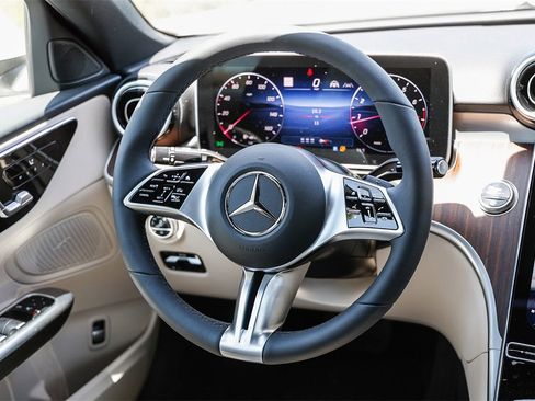 New 2025 Mercedes-Benz C 300 4MATIC Sedan image 13
