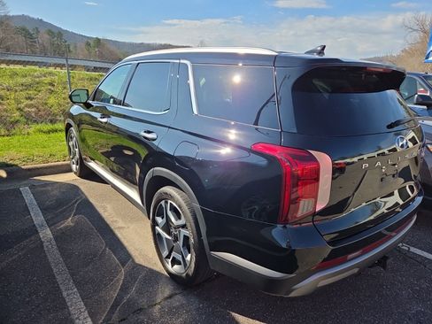 Used 2024 Hyundai Palisade SEL image 3