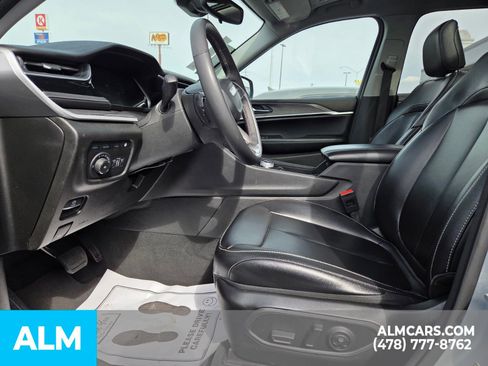 Used 2024 Jeep Grand Cherokee Limited 4xe image 6