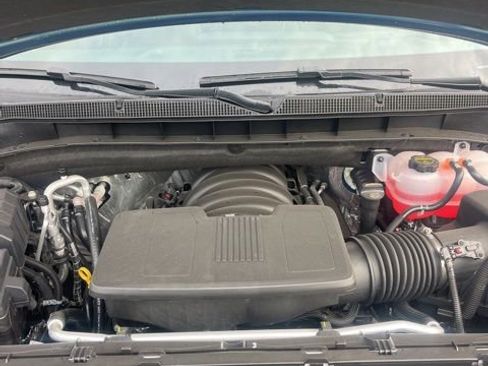 New 2026 Chevrolet Suburban Premier image 47