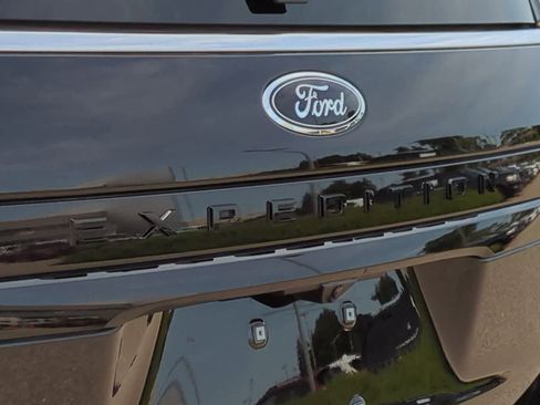 Used 2024 Ford Expedition Limited AWD/4WD image 13