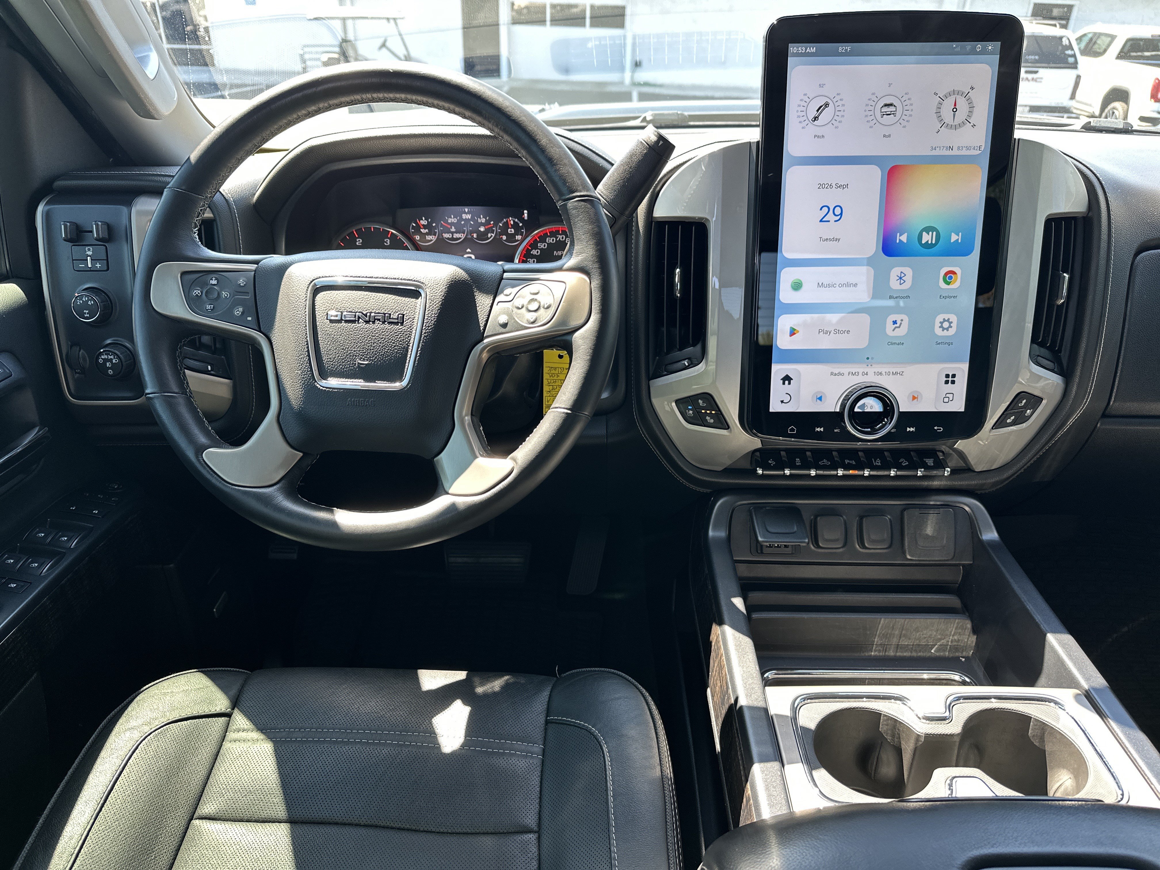 Used 2016 GMC Sierra 2500 Denali w/ Duramax Plus Package AWD/4WD image 16