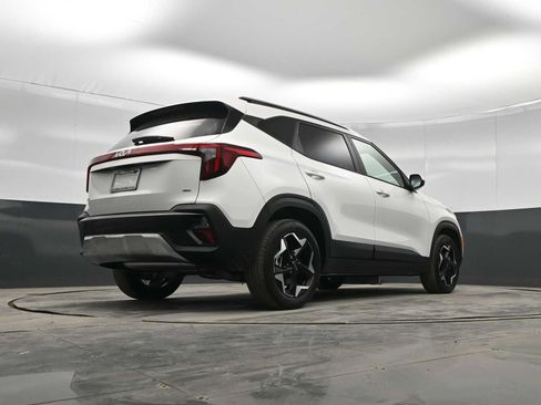 Used 2025 Kia Seltos S image 35