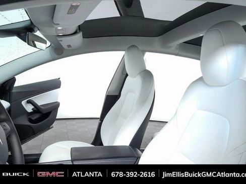 Used 2021 Tesla Model 3 Standard Range Plus image 5