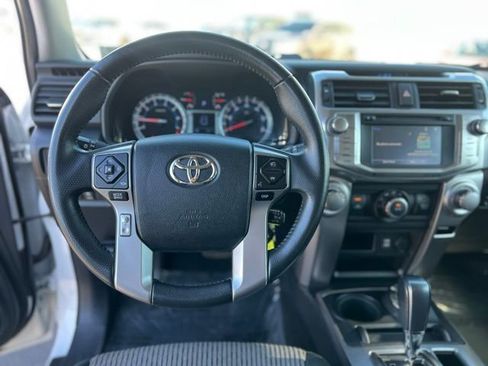Used 2016 Toyota 4Runner SR5 image 12