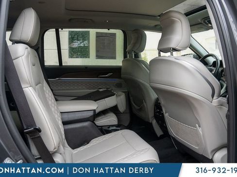 Used 2021 Jeep Grand Cherokee L Summit w/ Advanced Protech Group IV AWD/4WD image 24
