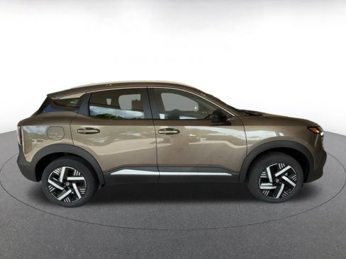 Used 2026 Nissan Kicks SV w/ Cold Weather Package FWD image 16
