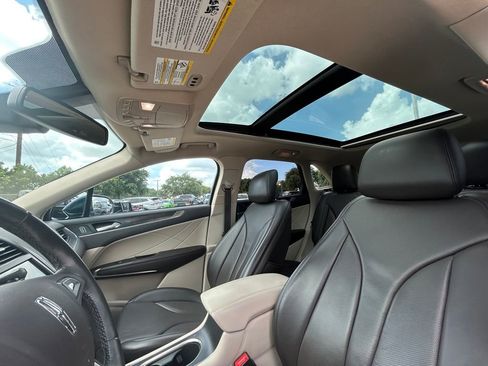 Used 2017 Lincoln MKC Reserve AWD/4WD image 12