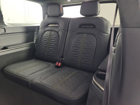 Used 2024 Rivian R1S Adventure AWD/4WD image 22