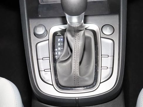 Used 2023 Hyundai Kona SEL image 26