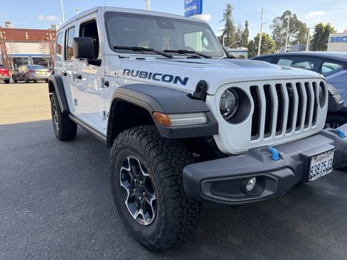 Used 2022 Jeep Wrangler Unlimited Rubicon 4xe w/ Safety Group image 8