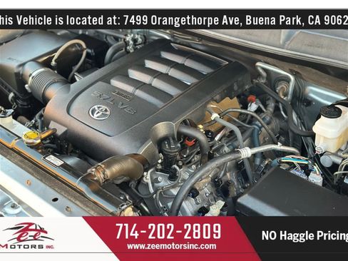 Used 2013 Toyota Sequoia Platinum RWD image 62