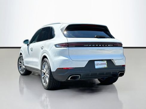 Used 2026 Porsche Cayenne AWD/4WD image 3
