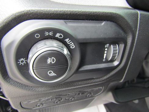 Used 2024 Jeep Gladiator Sport AWD/4WD image 22