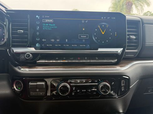 Used 2024 Chevrolet Silverado 1500 RST image 34