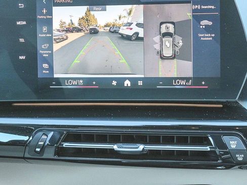 Used 2025 BMW X1 xDrive28i w/ Technology Package image 15