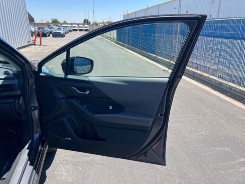 Certified 2025 Subaru Crosstrek 2.5i Limited w/ Crosstrek Mirror Package AWD/4WD image 23
