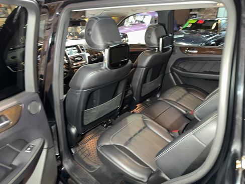 Used 2015 Mercedes-Benz GL 450 4MATIC image 59