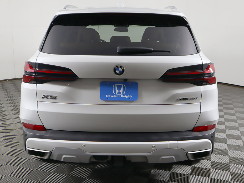 Used 2024 BMW X5 xDrive40i w/ Premium Package AWD/4WD image 12