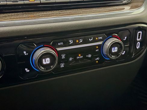 Used 2023 Chevrolet Silverado 1500 LT image 18