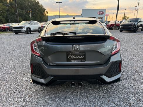Used 2017 Honda Civic Sport image 6