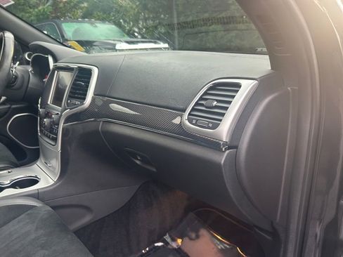 Used 2014 Jeep Grand Cherokee SRT8 w/ Luxury Group II image 26