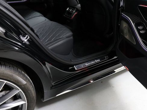 Certified 2025 Mercedes-Benz S 580 S 580 image 33