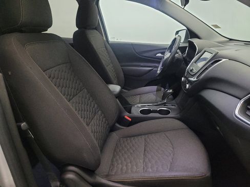 Used 2021 Chevrolet Equinox LT image 21