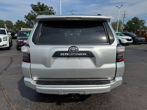 Used 2015 Toyota 4Runner 4WD image 4