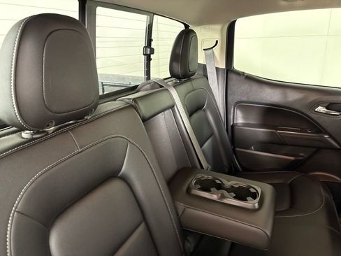 Used 2022 Chevrolet Colorado LT w/ Luxury Package RWD image 23