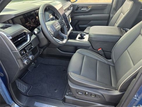 New 2026 GMC Yukon XL Elevation image 10