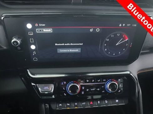 Used 2022 GMC Sierra 1500 AT4 w/ Sierra Safety Plus Package AWD/4WD image 5