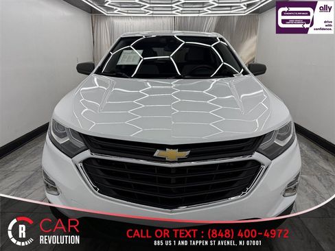 Used 2021 Chevrolet Equinox LS w/ LS Convenience Package FWD image 2