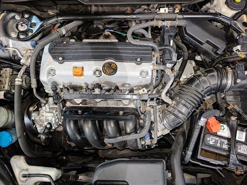 Used 2011 Honda Accord EX image 45