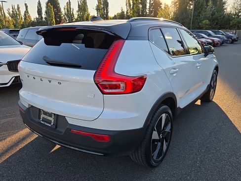 Certified 2024 Volvo XC40 Recharge Core w/ Protection Package Premier image 2