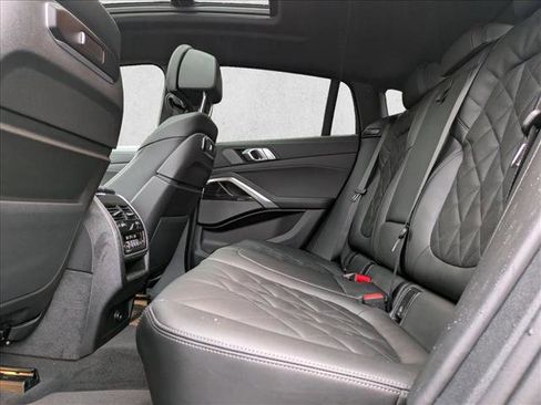 New 2026 BMW X6 xDrive40i image 17