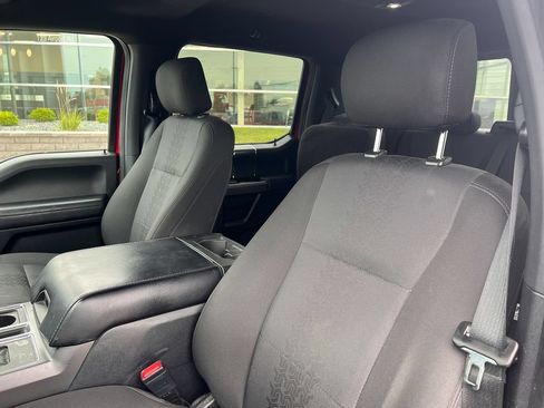 Used 2019 Ford F150 XLT w/ Equipment Group 302A Luxury AWD/4WD image 10