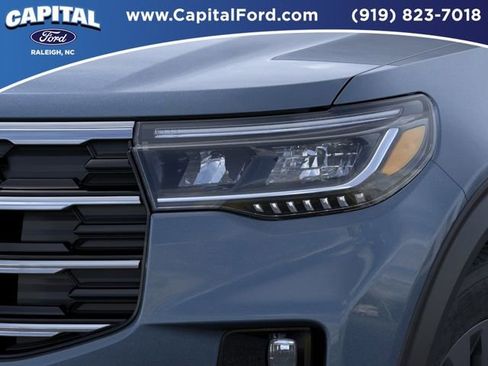New 2026 Ford Explorer Active w/ Active Comfort Package AWD/4WD image 18