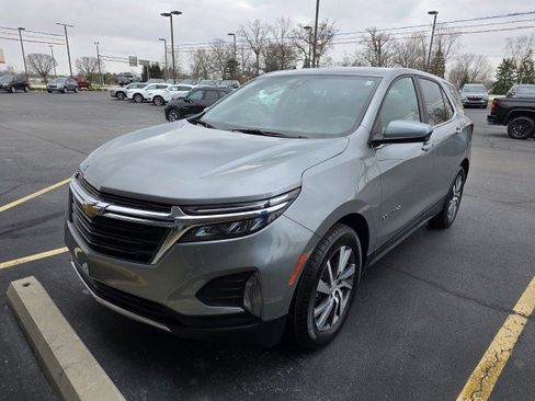Used 2024 Chevrolet Equinox LT w/ LPO, Floor Liner Package FWD image 15