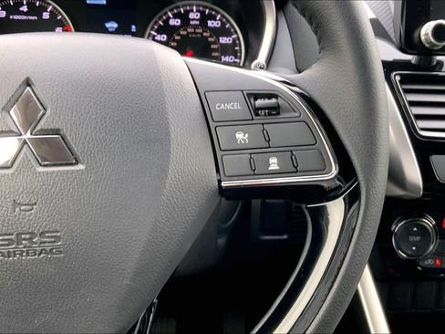 Used 2025 Mitsubishi Eclipse Cross SE image 23