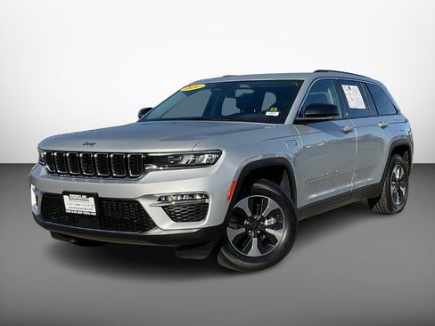 Used 2024 Jeep Grand Cherokee Limited 4xe image 2