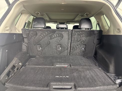 Used 2023 Nissan Rogue SL w/ SL Premium Package image 27