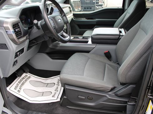 Used 2024 Ford F150 XLT w/ Mobile Office Package image 12