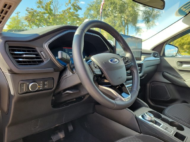 Certified 2023 Ford Escape Active w/ Tech Pack #2 AWD/4WD image 10