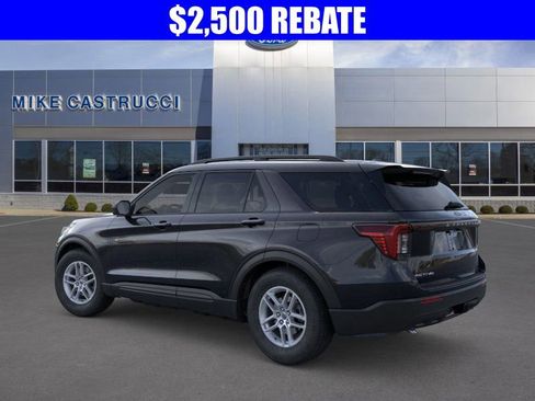 New 2026 Ford Explorer Active image 4