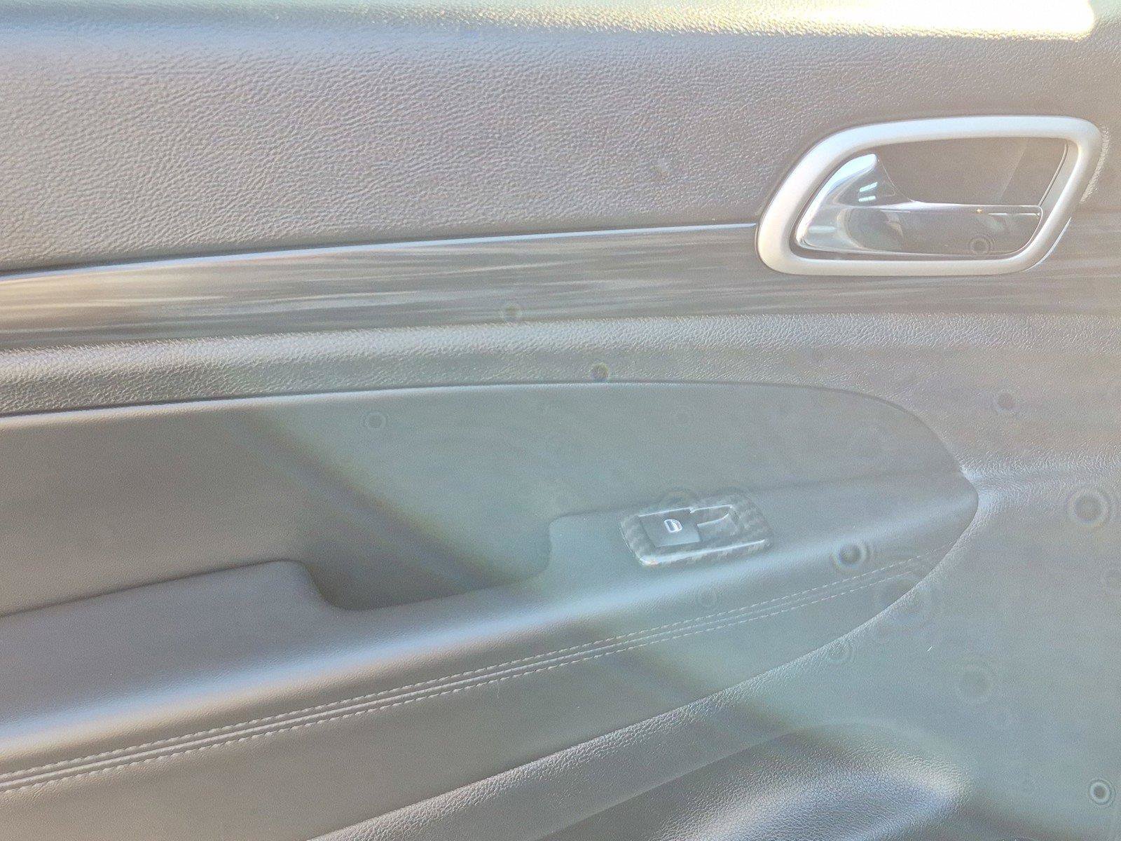 Used 2022 Jeep Grand Cherokee Laredo X RWD image 17