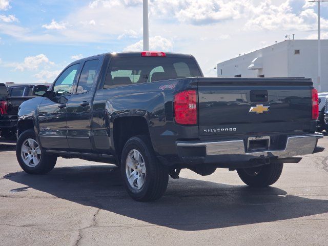 Used 2017 Chevrolet Silverado 1500 LT w/ All Star Edition AWD/4WD image 17