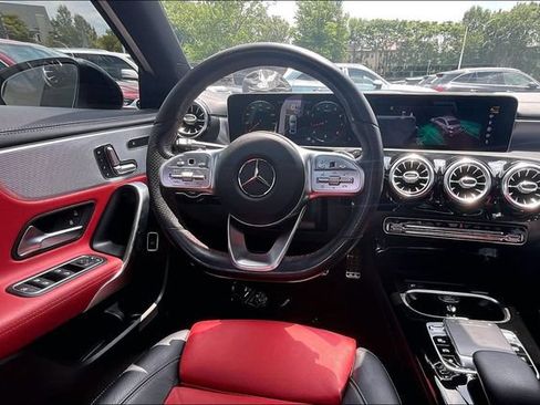 Used 2019 Mercedes-Benz A 220 w/ AMG Line image 4
